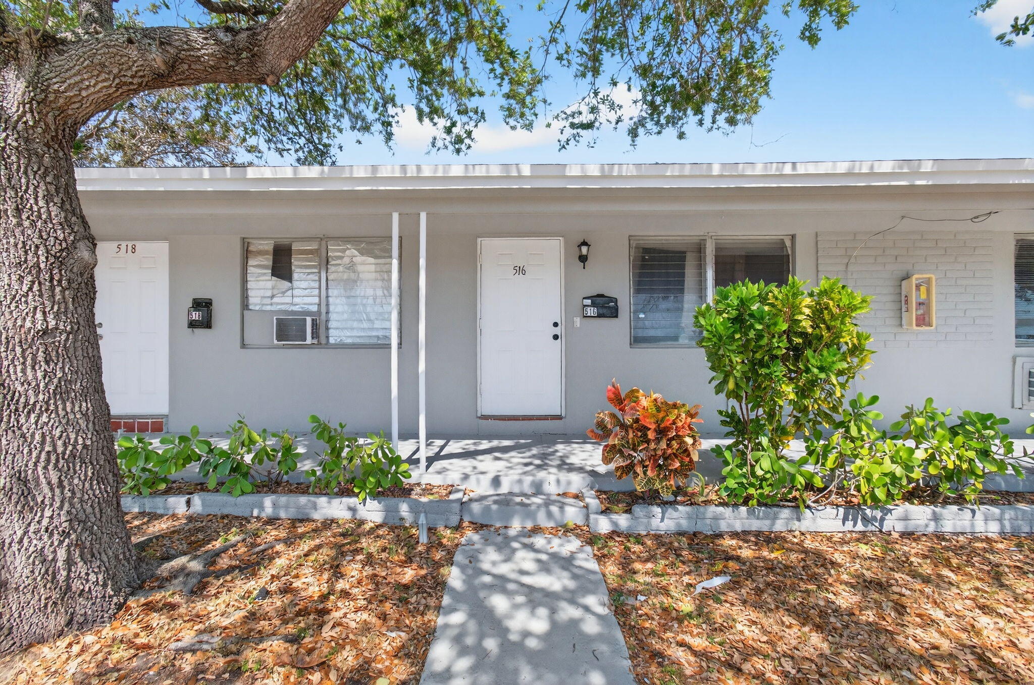 LAKE WORTH TOWN OF - Residential Income