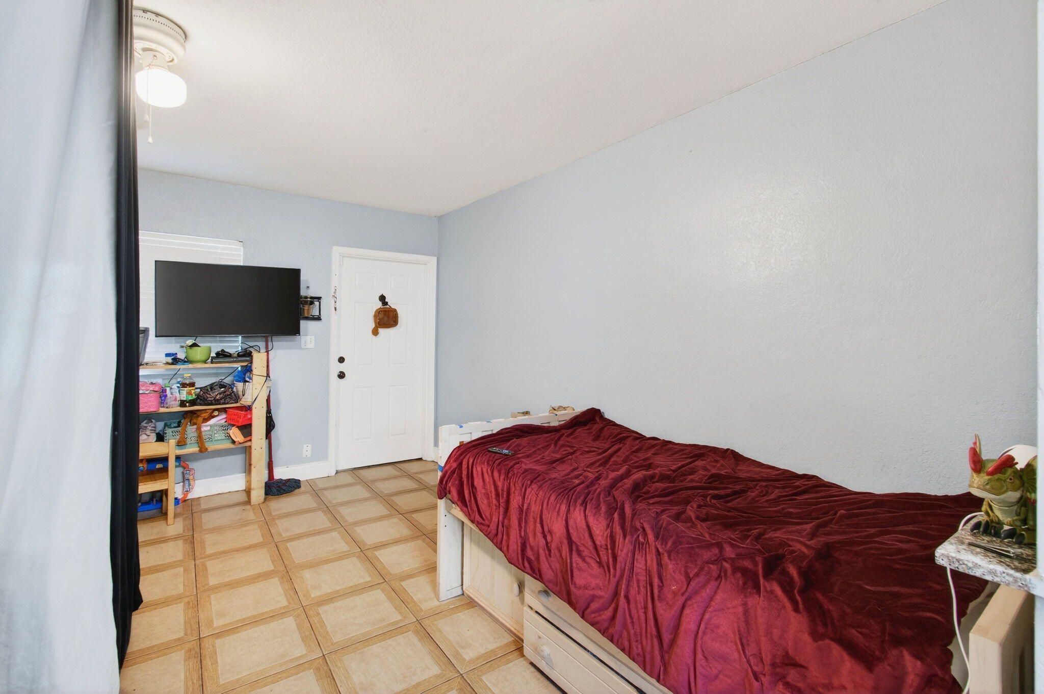 LAKE WORTH TOWN OF - Residential Income