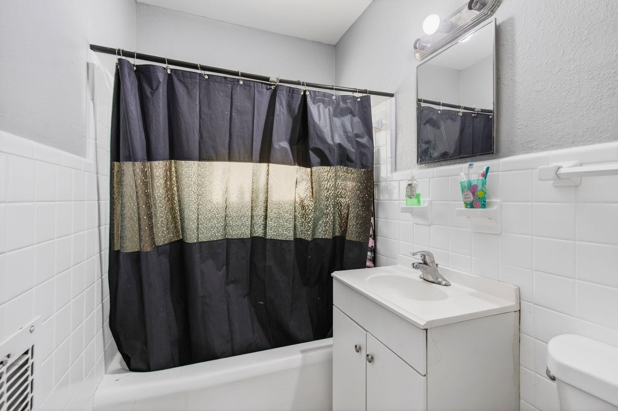 LAKE WORTH TOWN OF - Residential Income