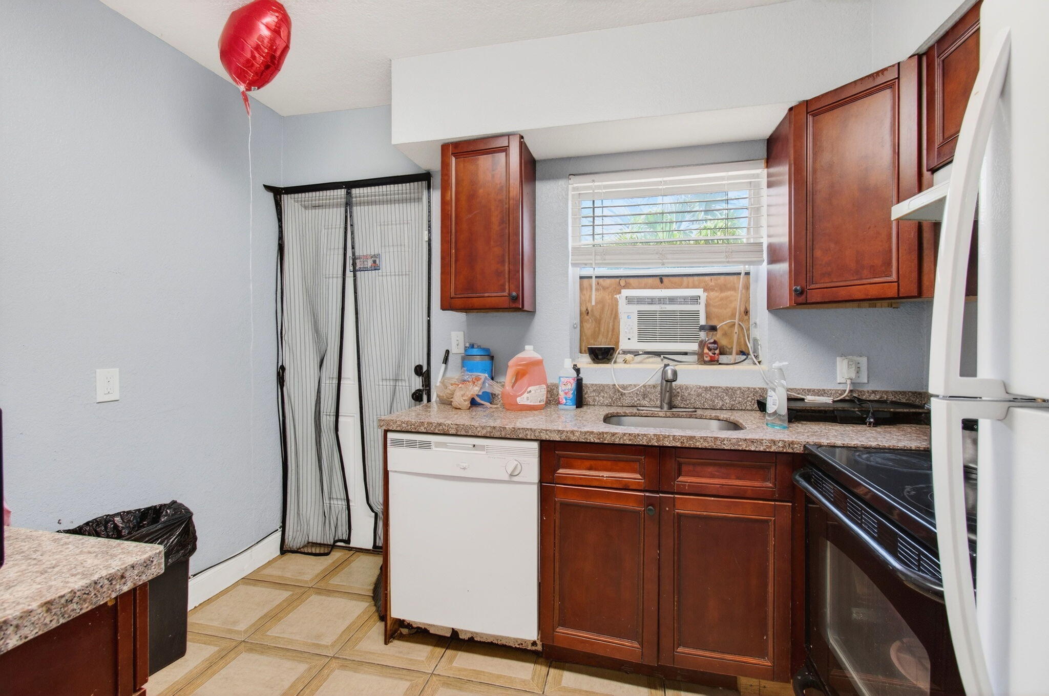 LAKE WORTH TOWN OF - Residential Income