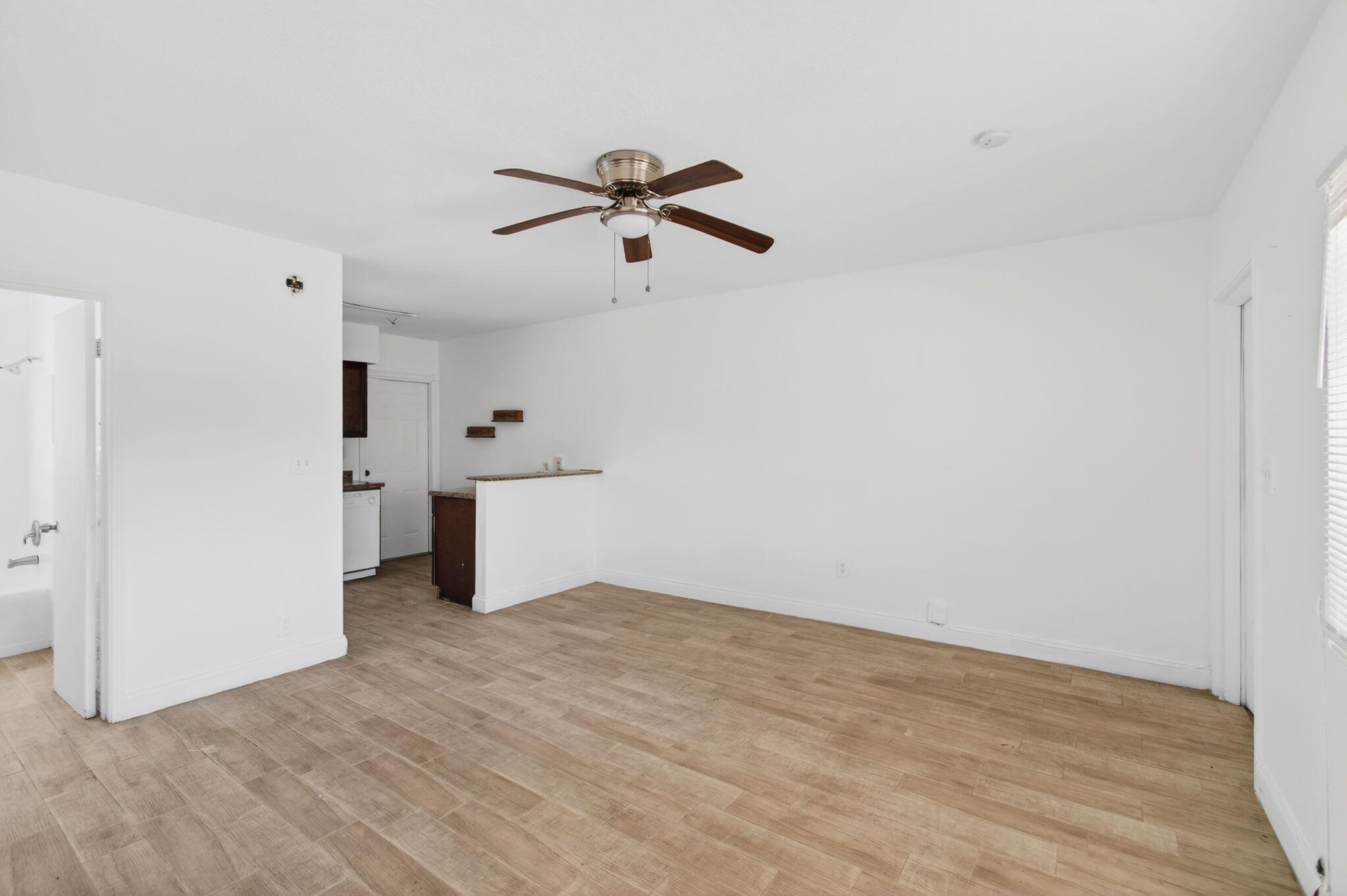 LAKE WORTH TOWN OF - Residential Income