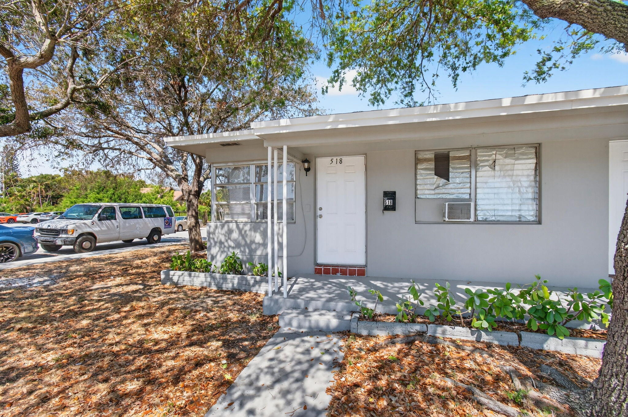 LAKE WORTH TOWN OF - Residential Income