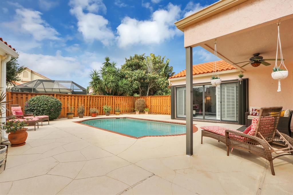 Photo of 2662 La Lique Circle, Palm Beach Gardens, FL 33410 (MLS # R10807307)