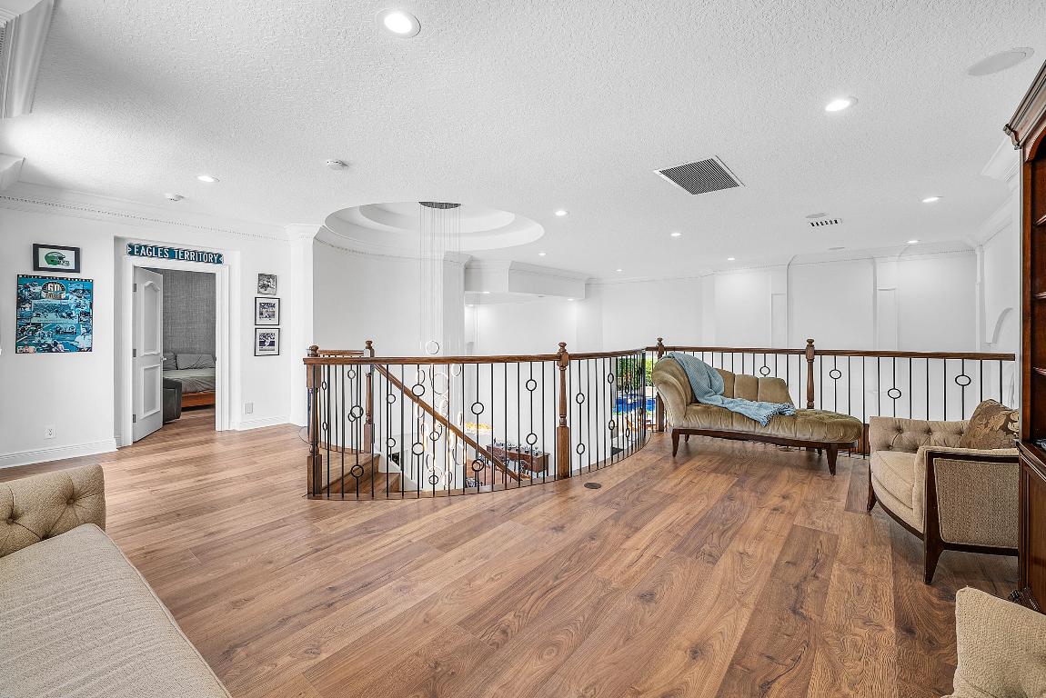 Mizner Country Club - Residential