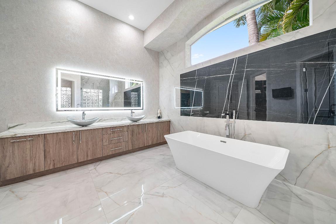 Mizner Country Club - Residential