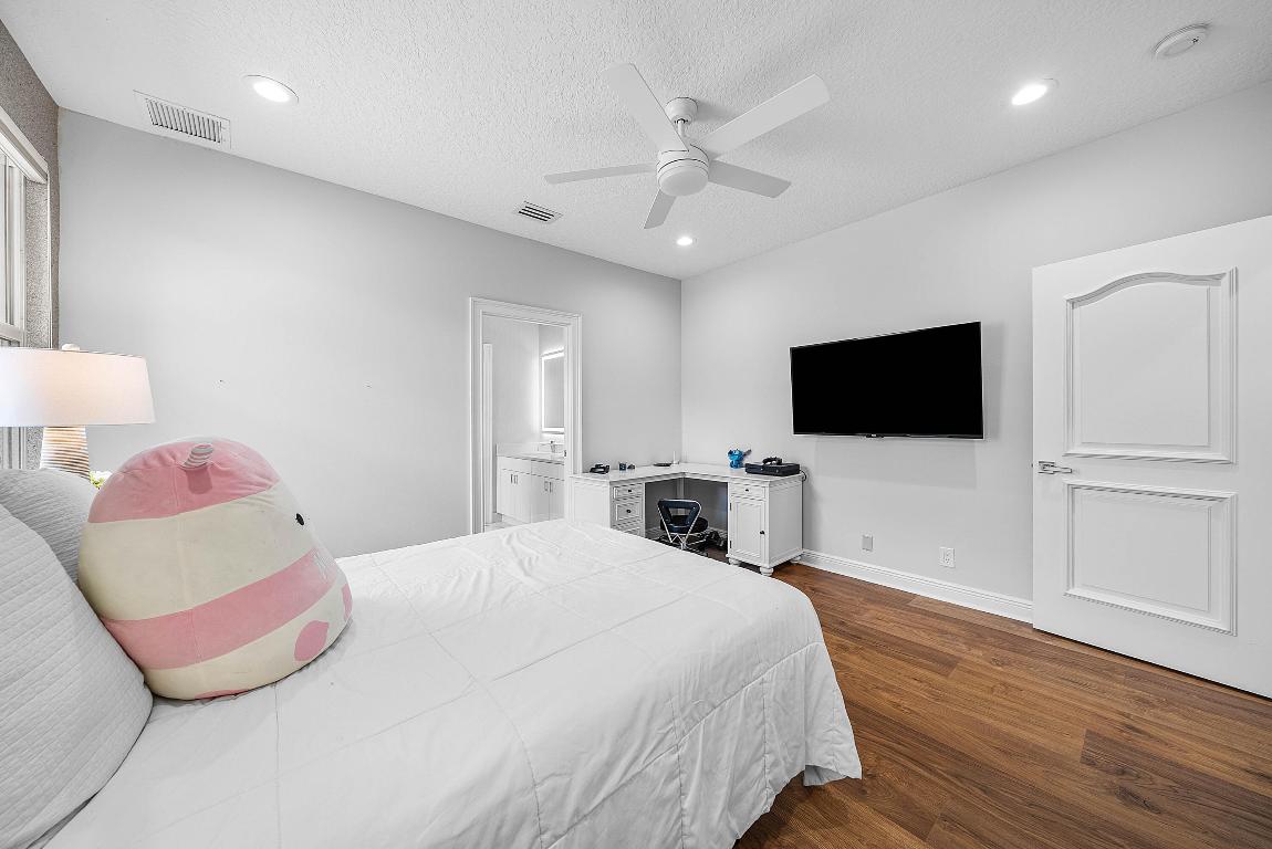 Mizner Country Club - Residential