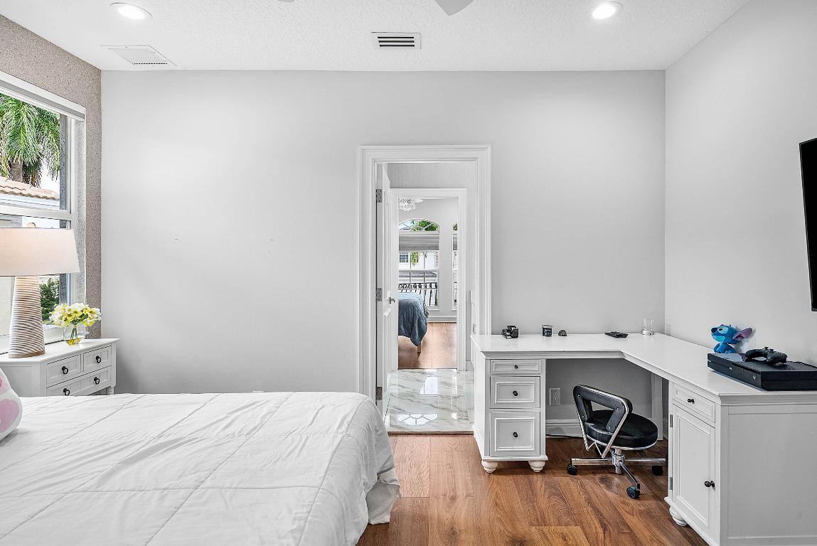 Mizner Country Club - Residential