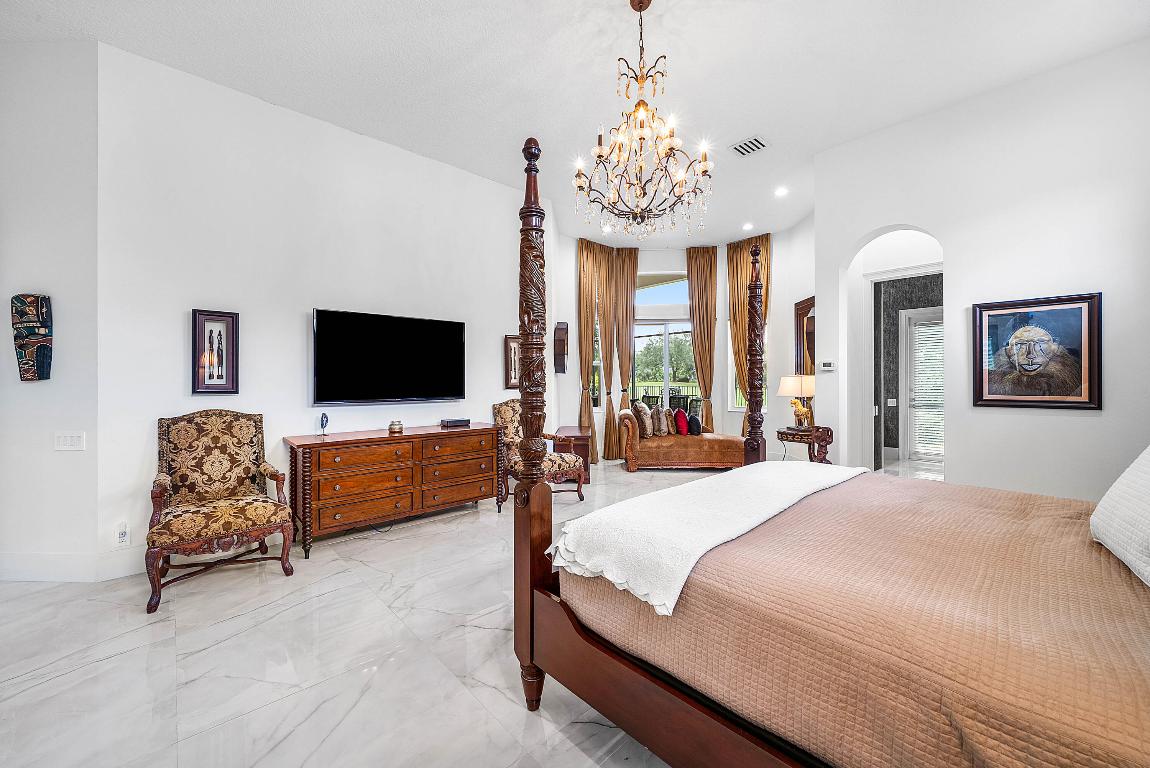 Mizner Country Club - Residential