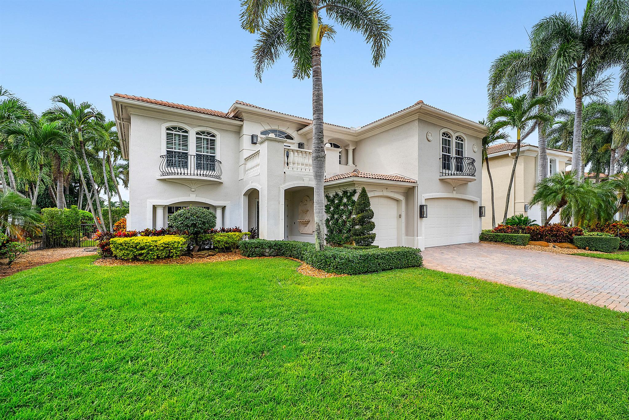 Mizner Country Club - Residential