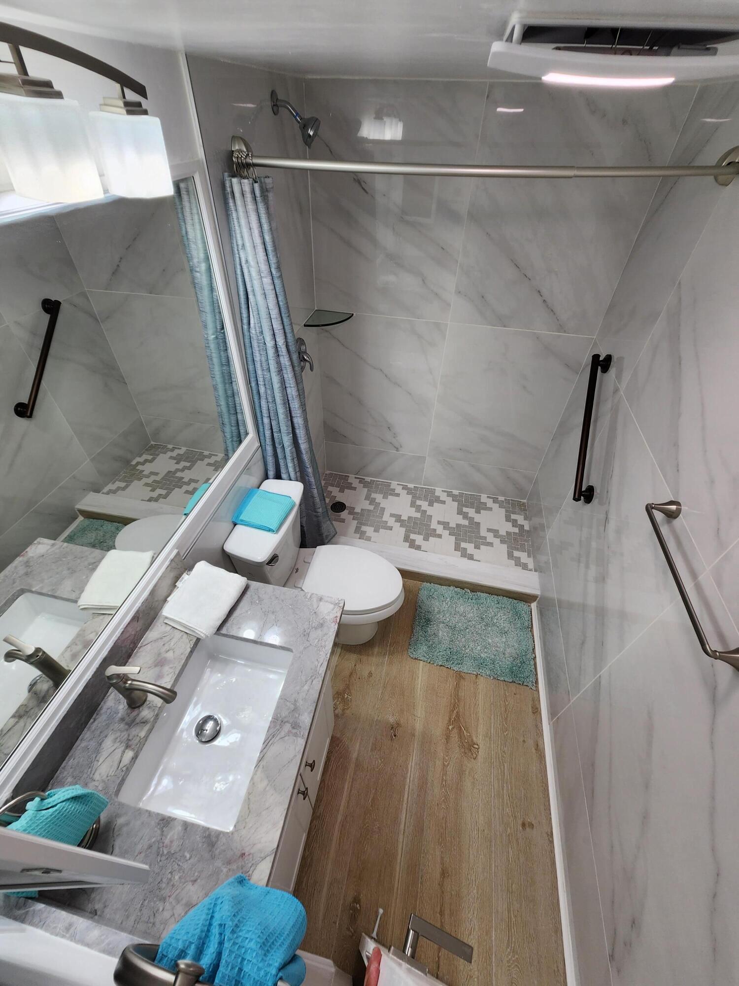 SUFFOLK AT CENTURY VILLAGE CONDO - Residential Lease