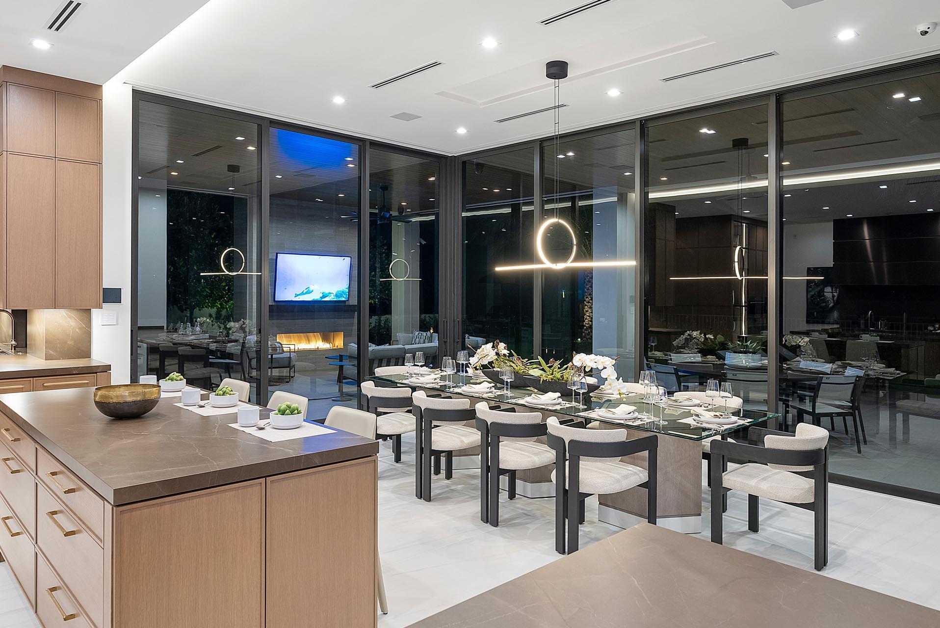 ROYAL PALM YACHT & COUNTR - Residential