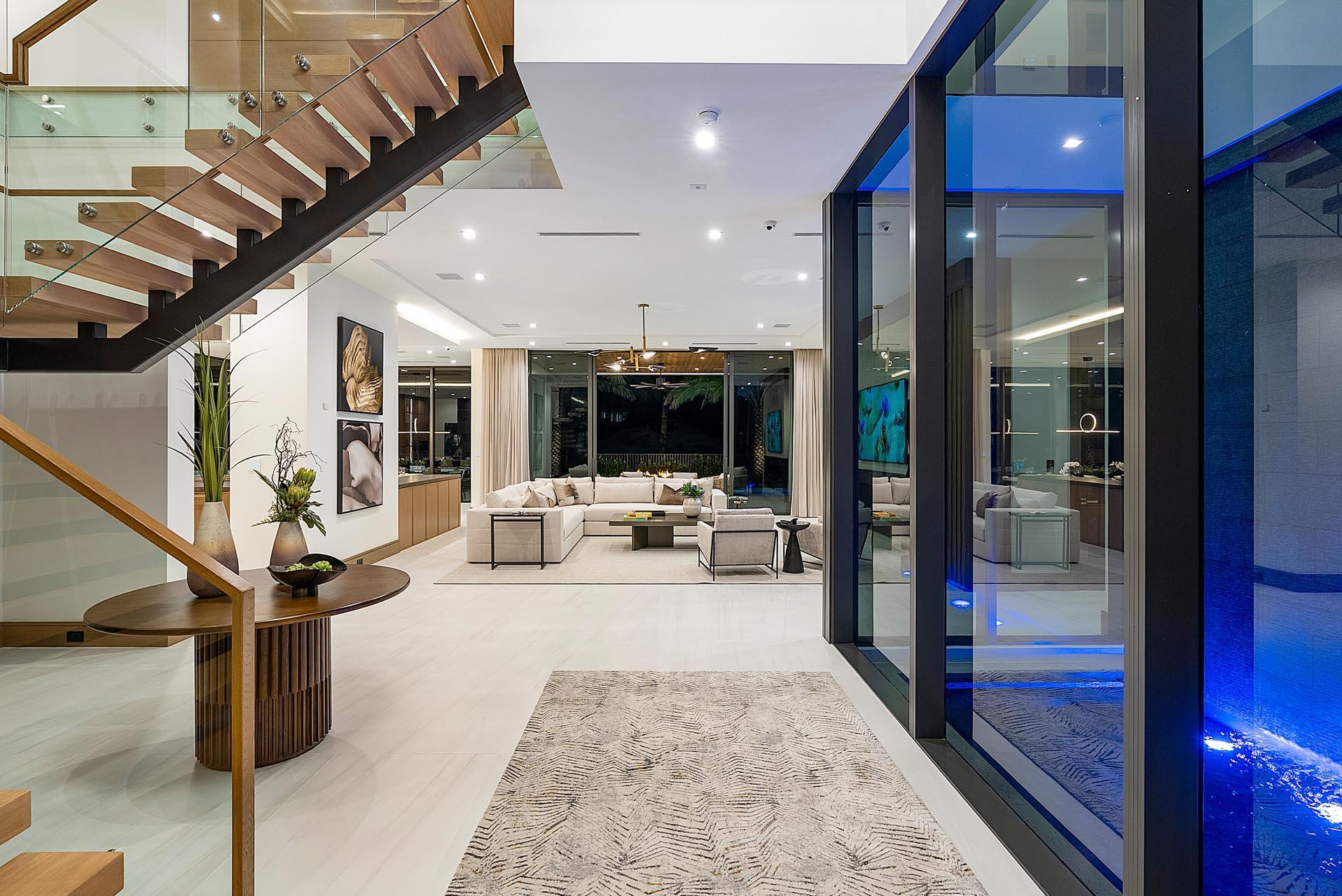 ROYAL PALM YACHT & COUNTR - Residential