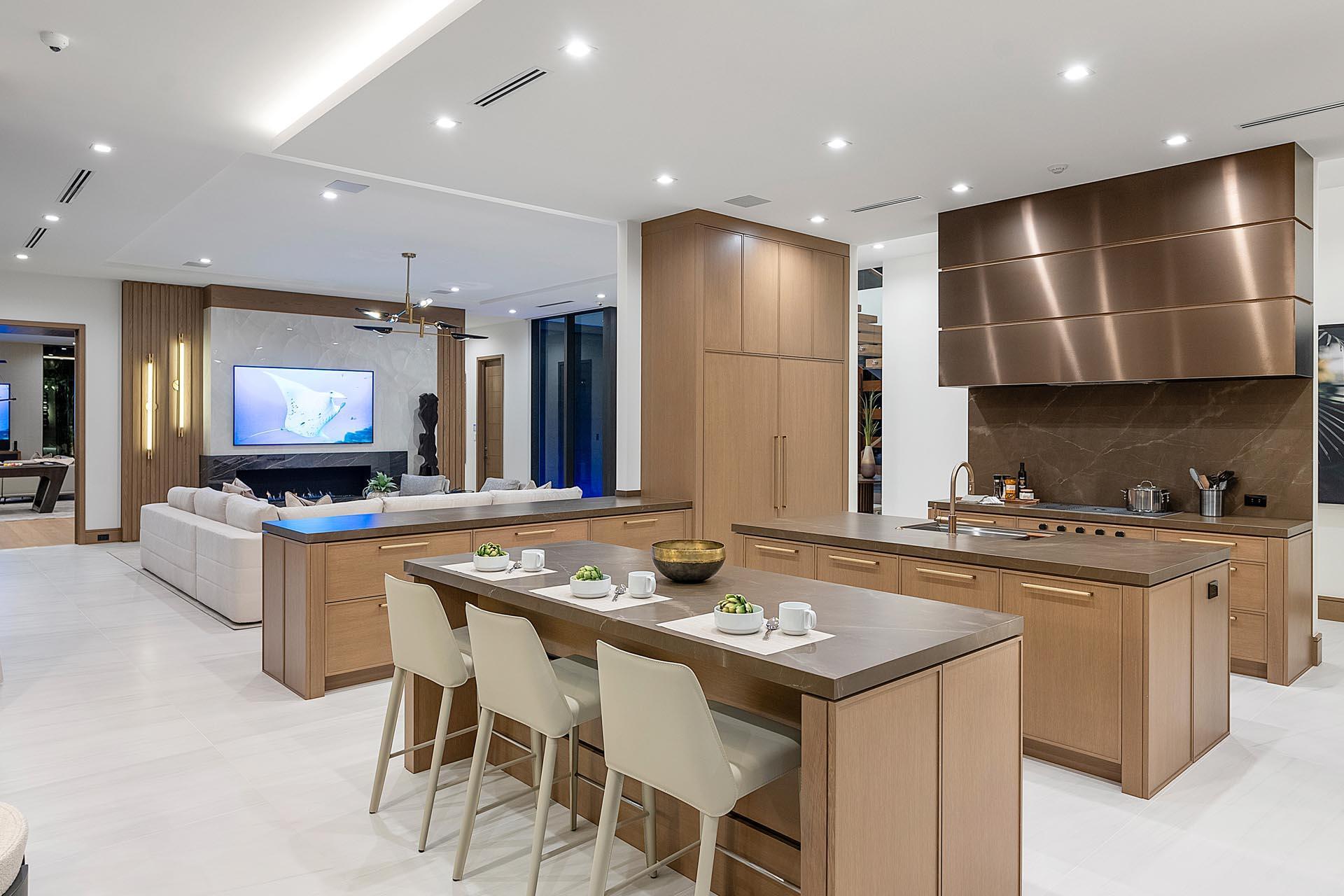 ROYAL PALM YACHT & COUNTR - Residential