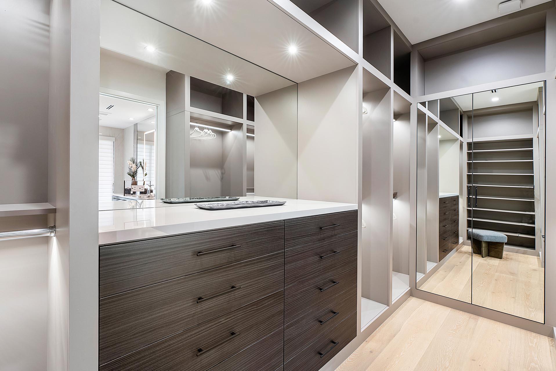 ROYAL PALM YACHT & COUNTR - Residential