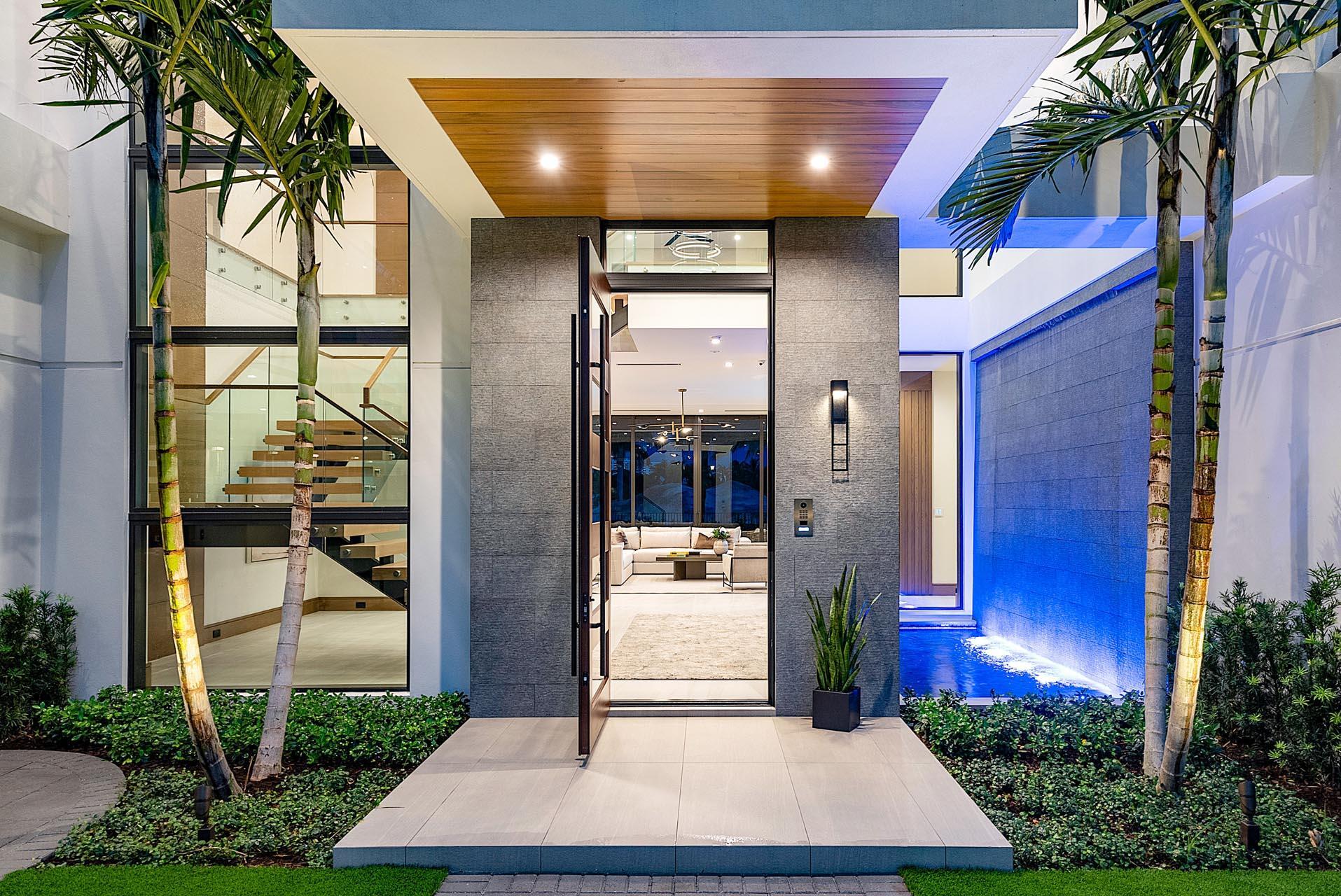 ROYAL PALM YACHT & COUNTR - Residential