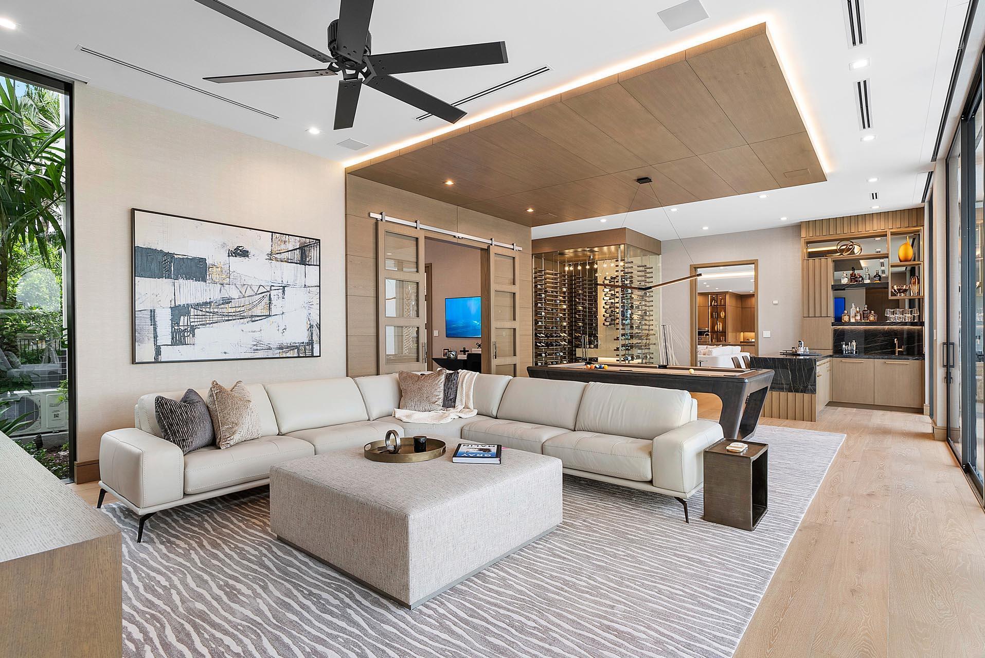 ROYAL PALM YACHT & COUNTR - Residential