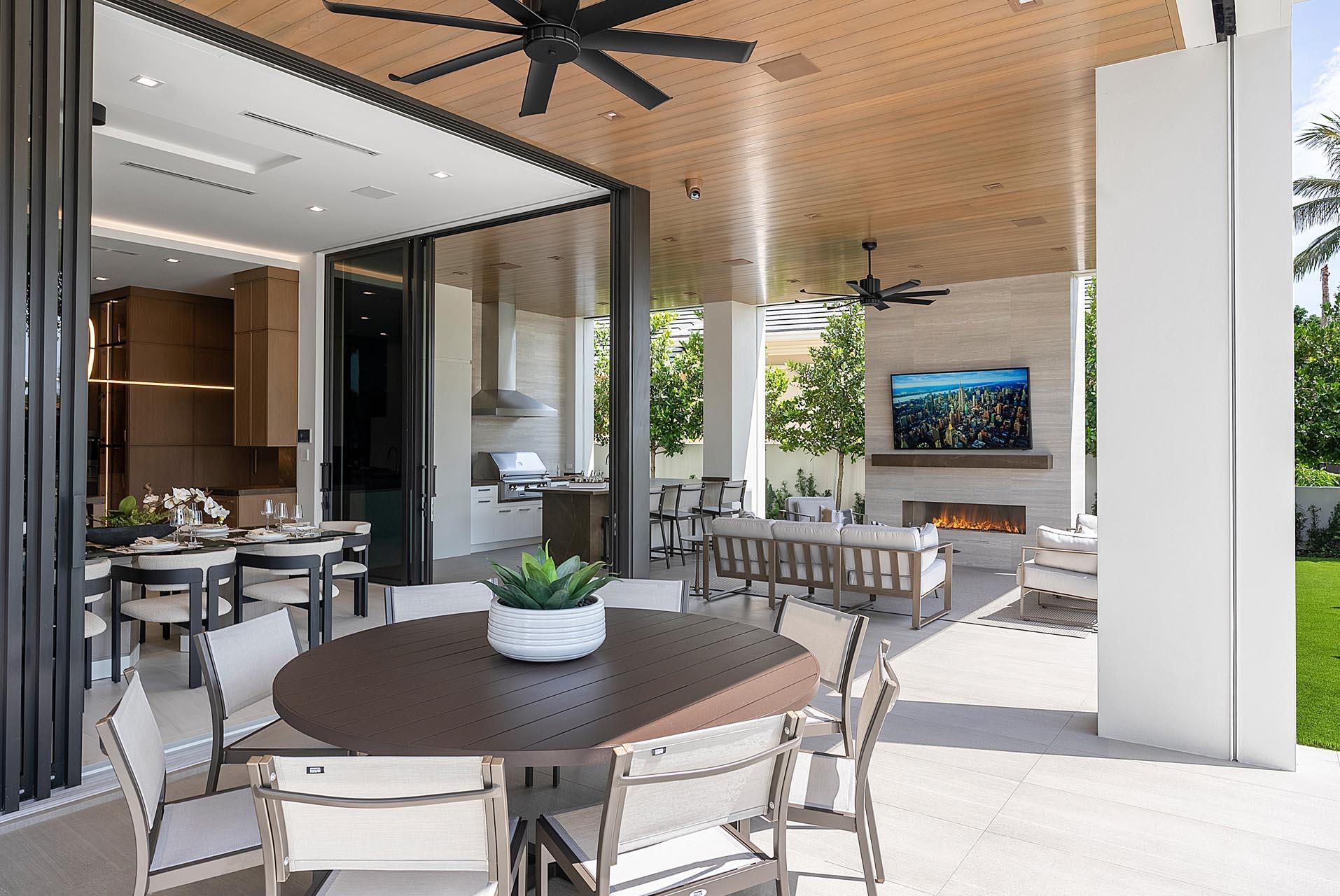 ROYAL PALM YACHT & COUNTR - Residential