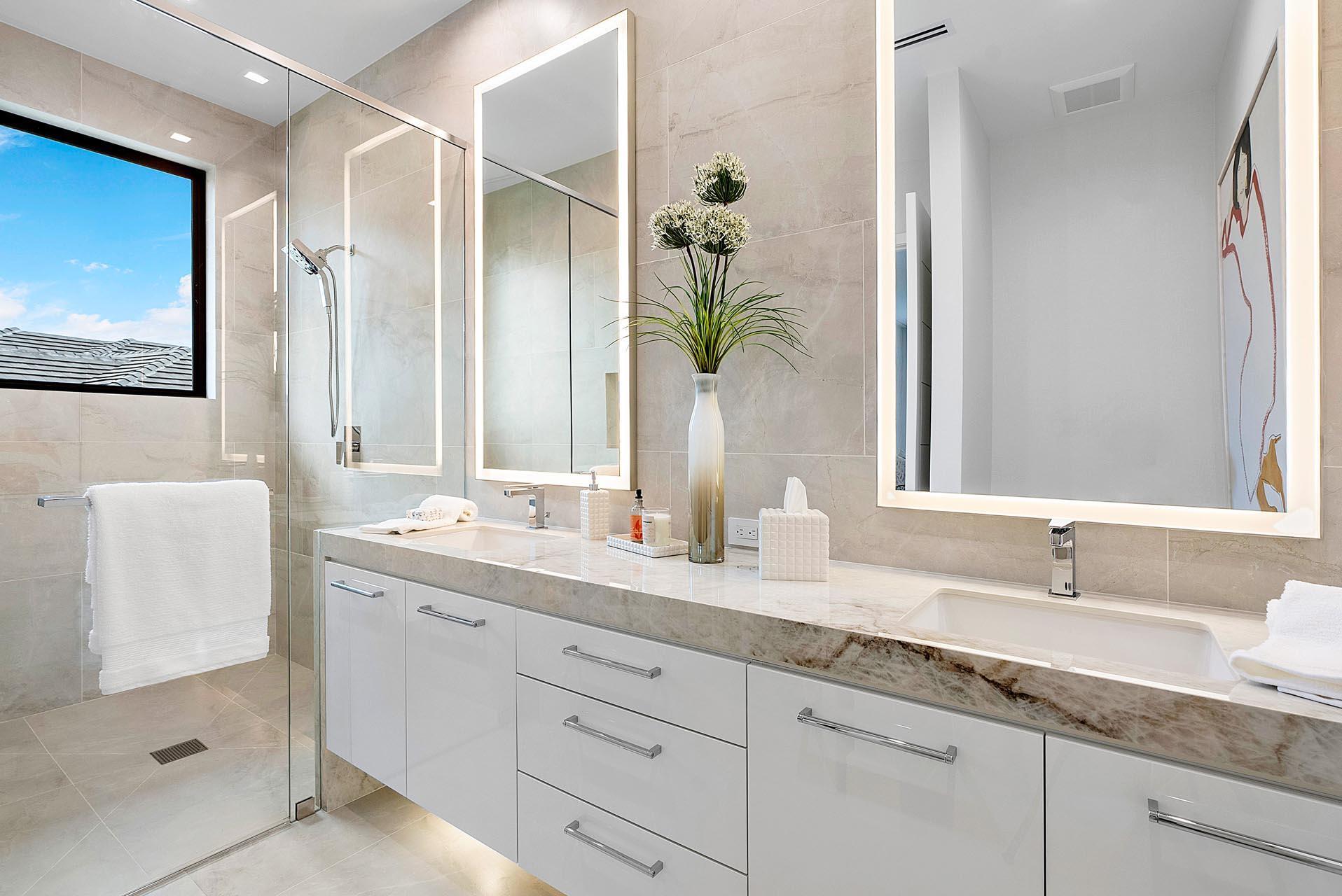 ROYAL PALM YACHT & COUNTR - Residential