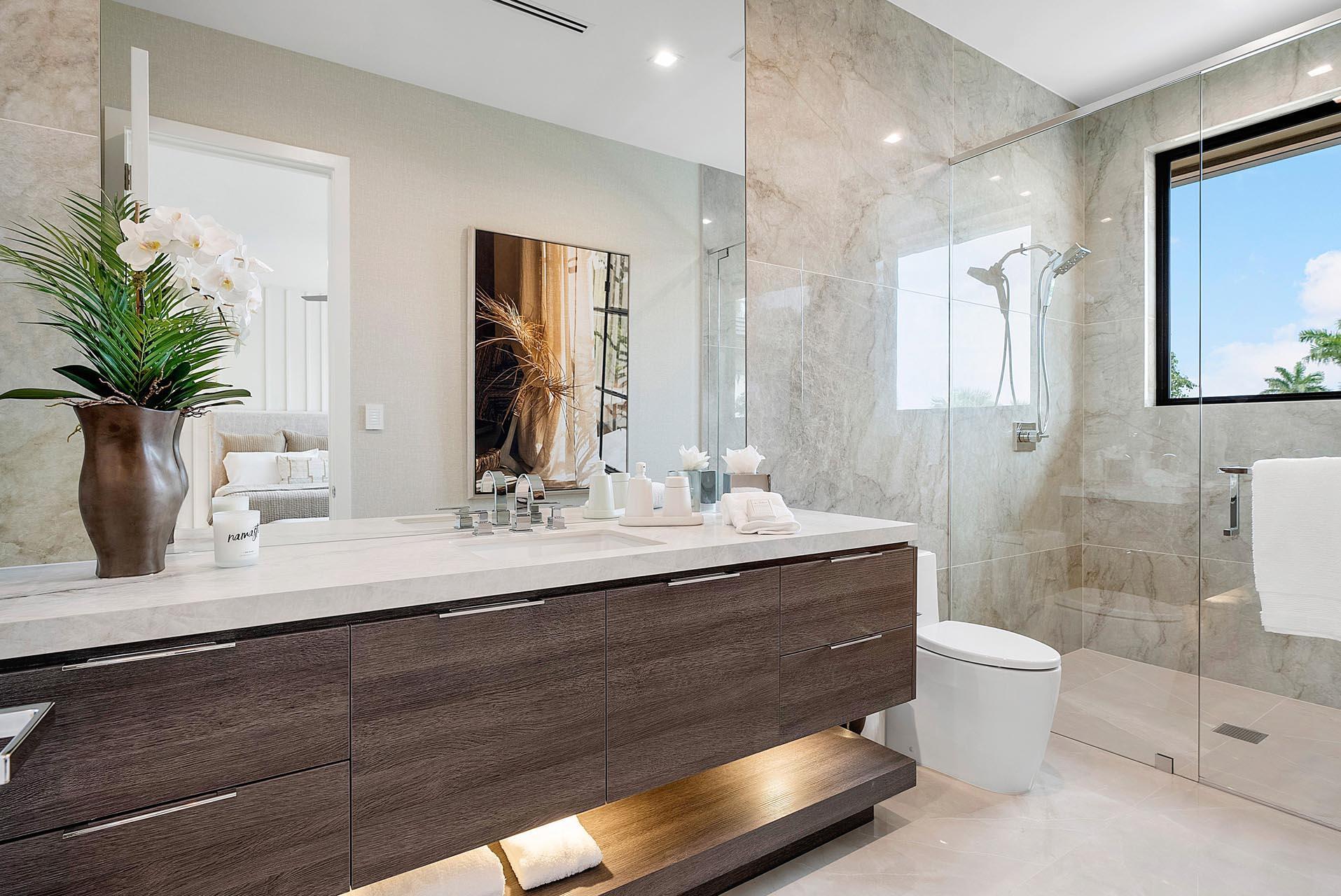 ROYAL PALM YACHT & COUNTR - Residential