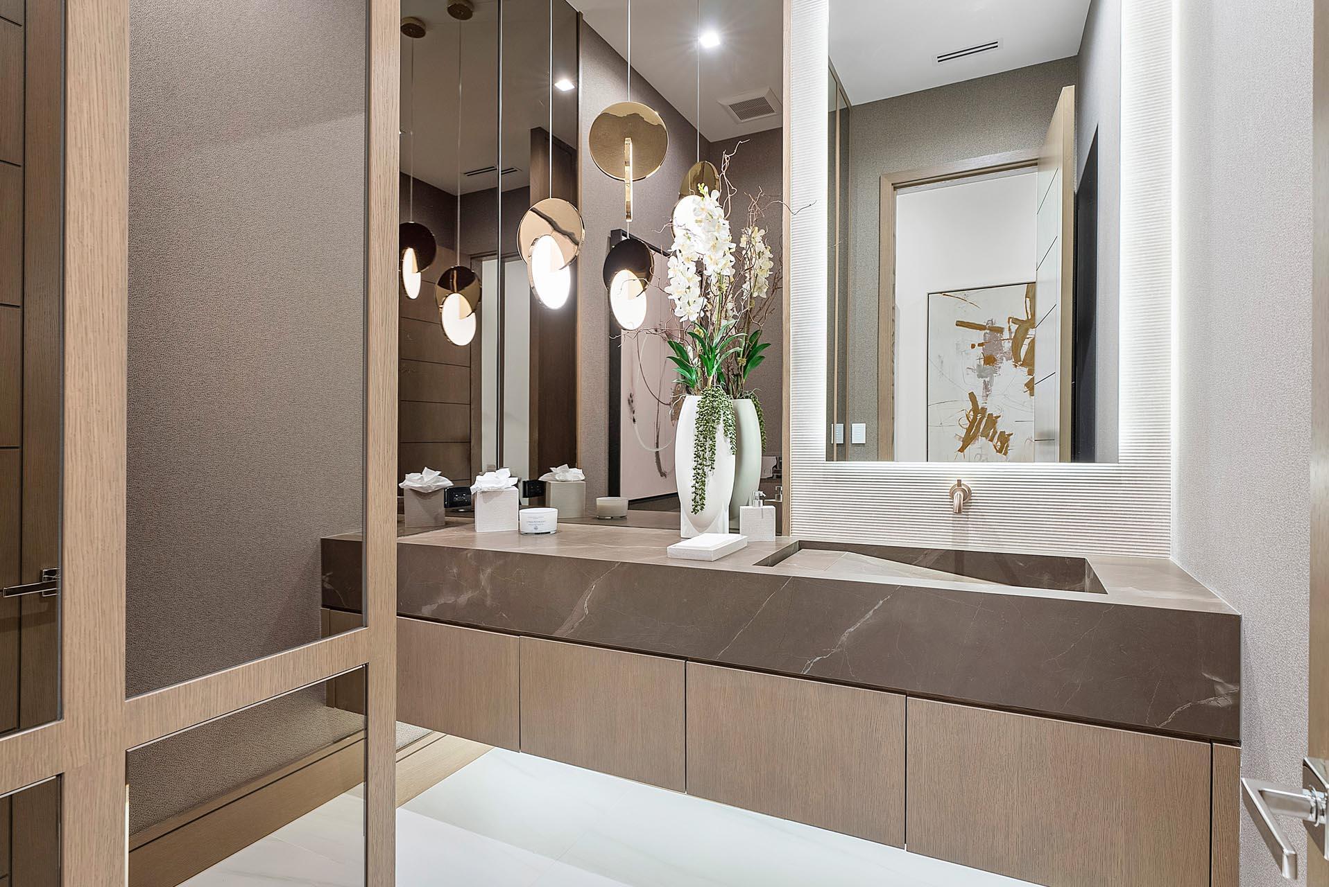 ROYAL PALM YACHT & COUNTR - Residential