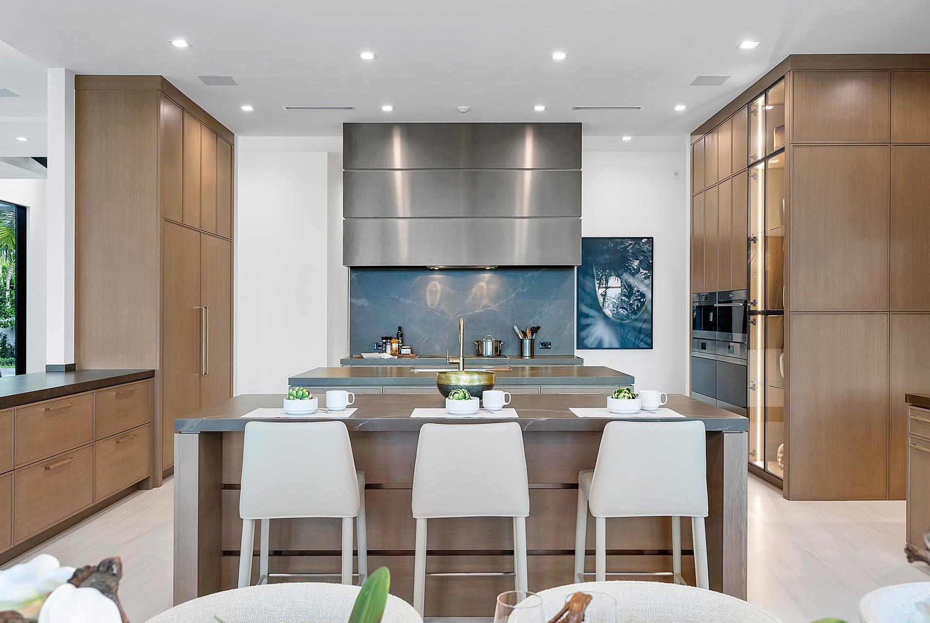 ROYAL PALM YACHT & COUNTR - Residential