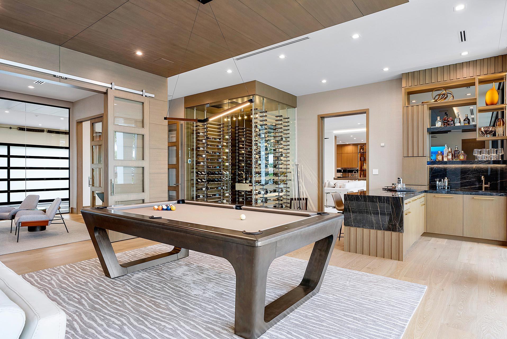 ROYAL PALM YACHT & COUNTR - Residential