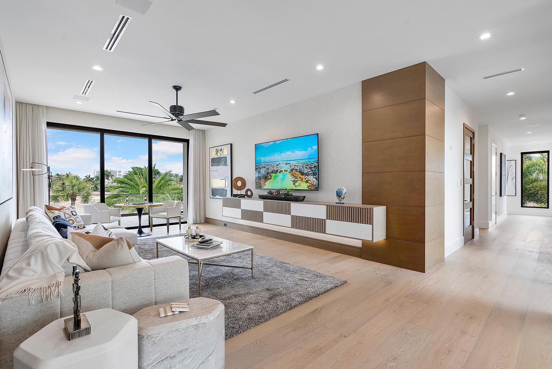 ROYAL PALM YACHT & COUNTR - Residential