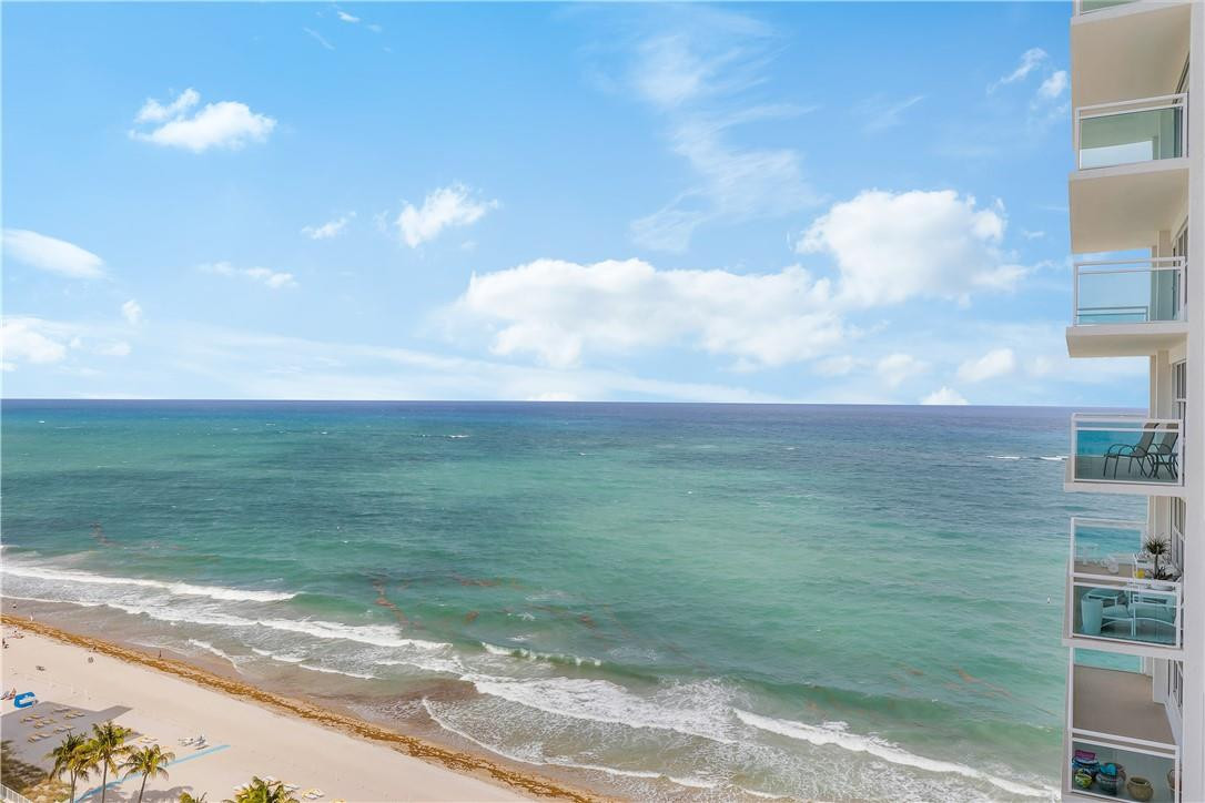 Playa Del Mar - Residential