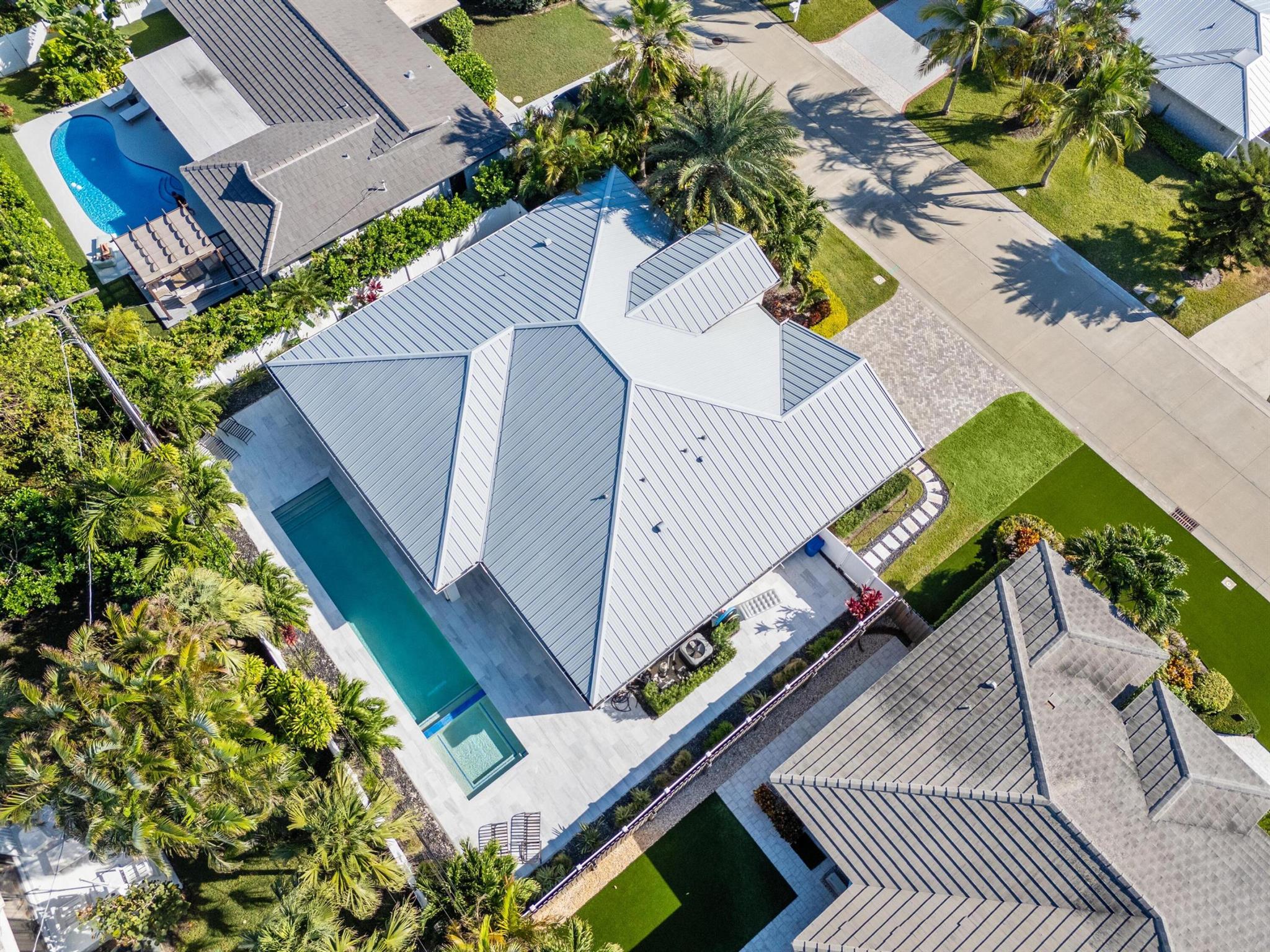 1270 Singer Drive