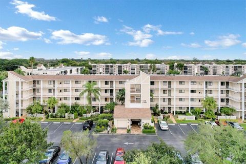 7351 Kinghurst Drive 108 Delray Beach FL 33446