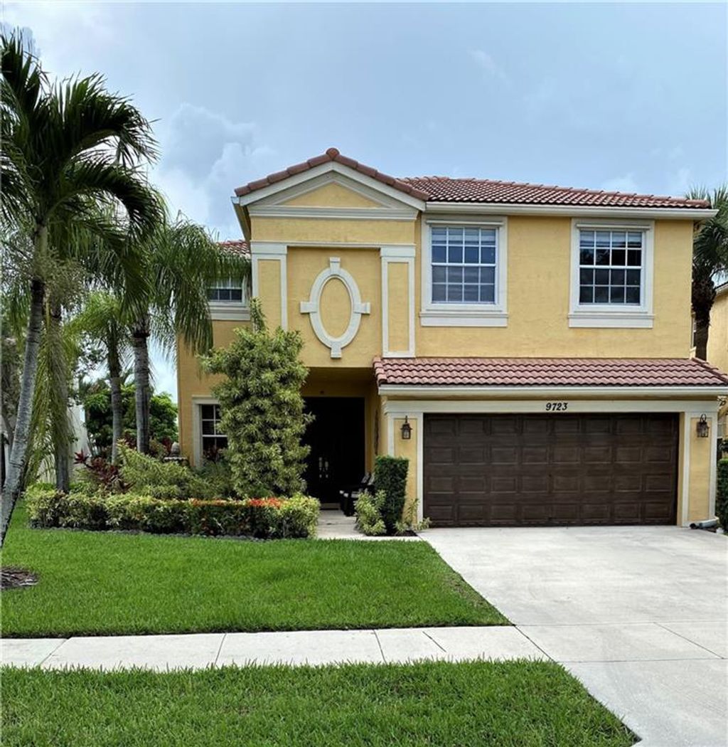 Photo of 9723 Wyeth Ct, Wellington, FL 33414 (MLS # F10292645)