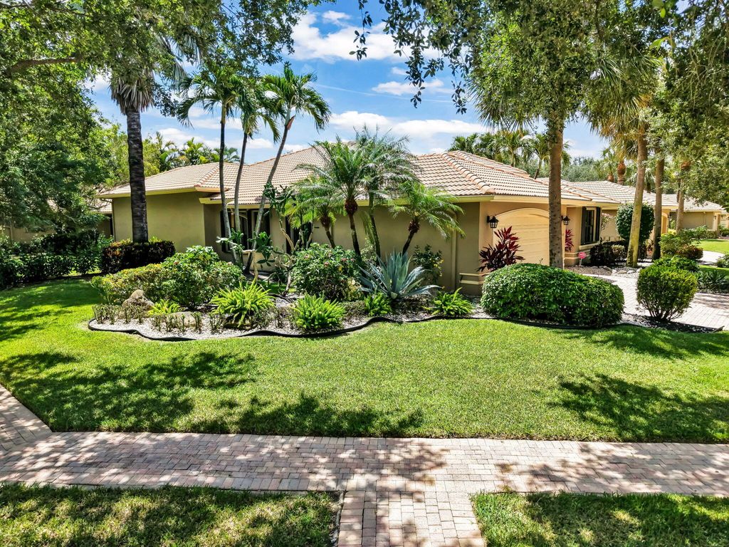 Photo of 11012 VÃ­a Sorrento, Boynton Beach, FL 33437 (MLS # B26034494)