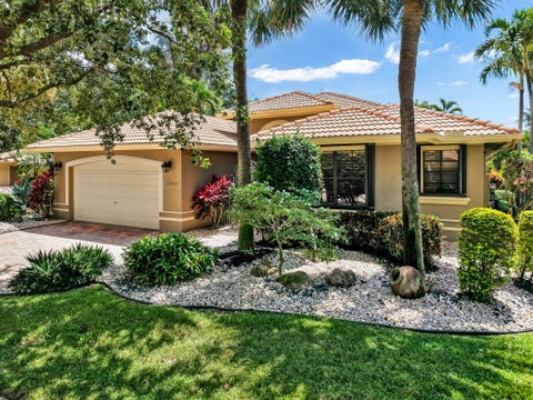 Photo of 11012 VÃ­a Sorrento, Boynton Beach, FL 33437 (MLS # B26034494)