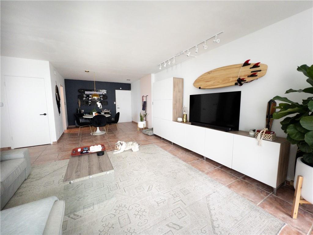 Bay Park Towers Condo - Residential