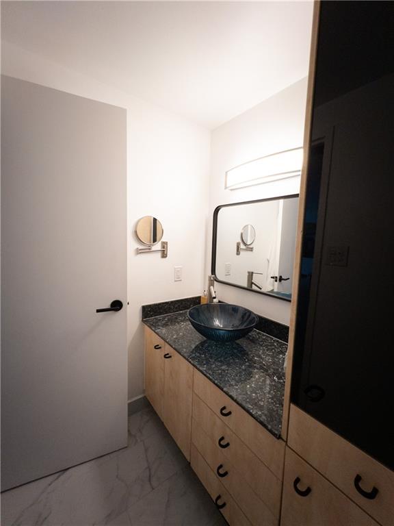 Bay Park Towers Condo - Residential