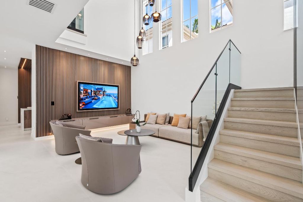 Photo of 39 Stoney Drive, Palm Beach Gardens, FL 33410 (MLS # R11153236)