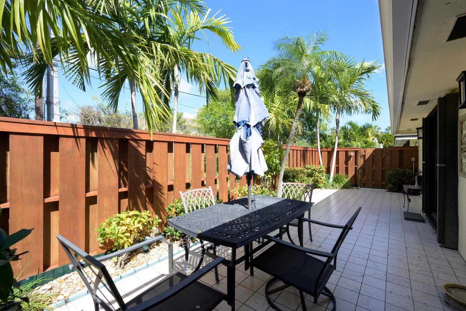 TWELVE OAKS CONDO - Residential