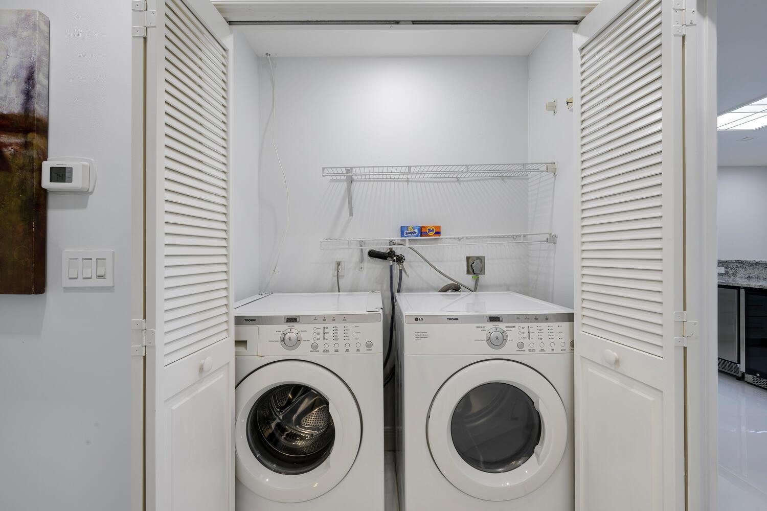 TWELVE OAKS CONDO - Residential