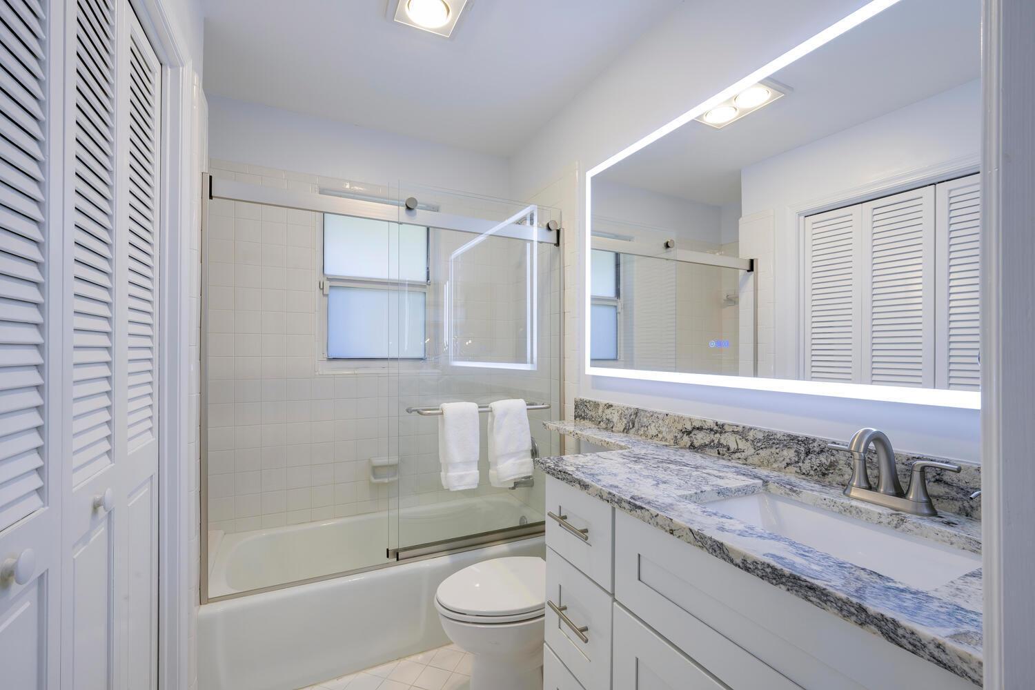 TWELVE OAKS CONDO - Residential