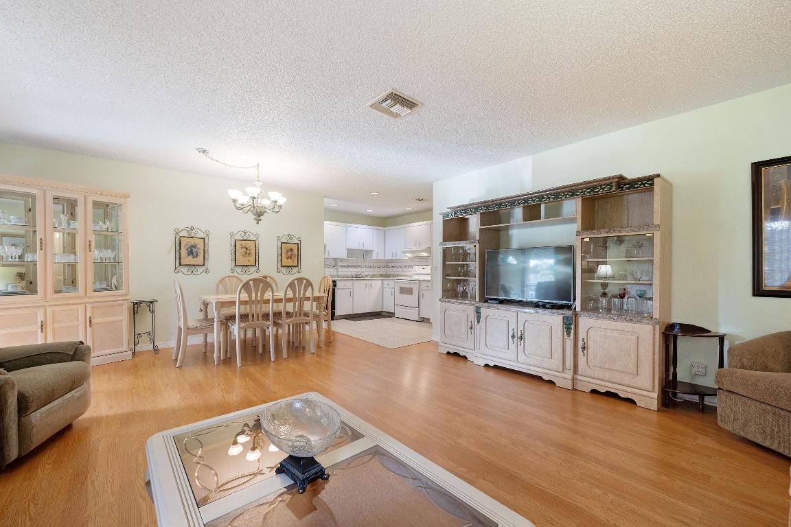 LA PINATA CONDO - Residential