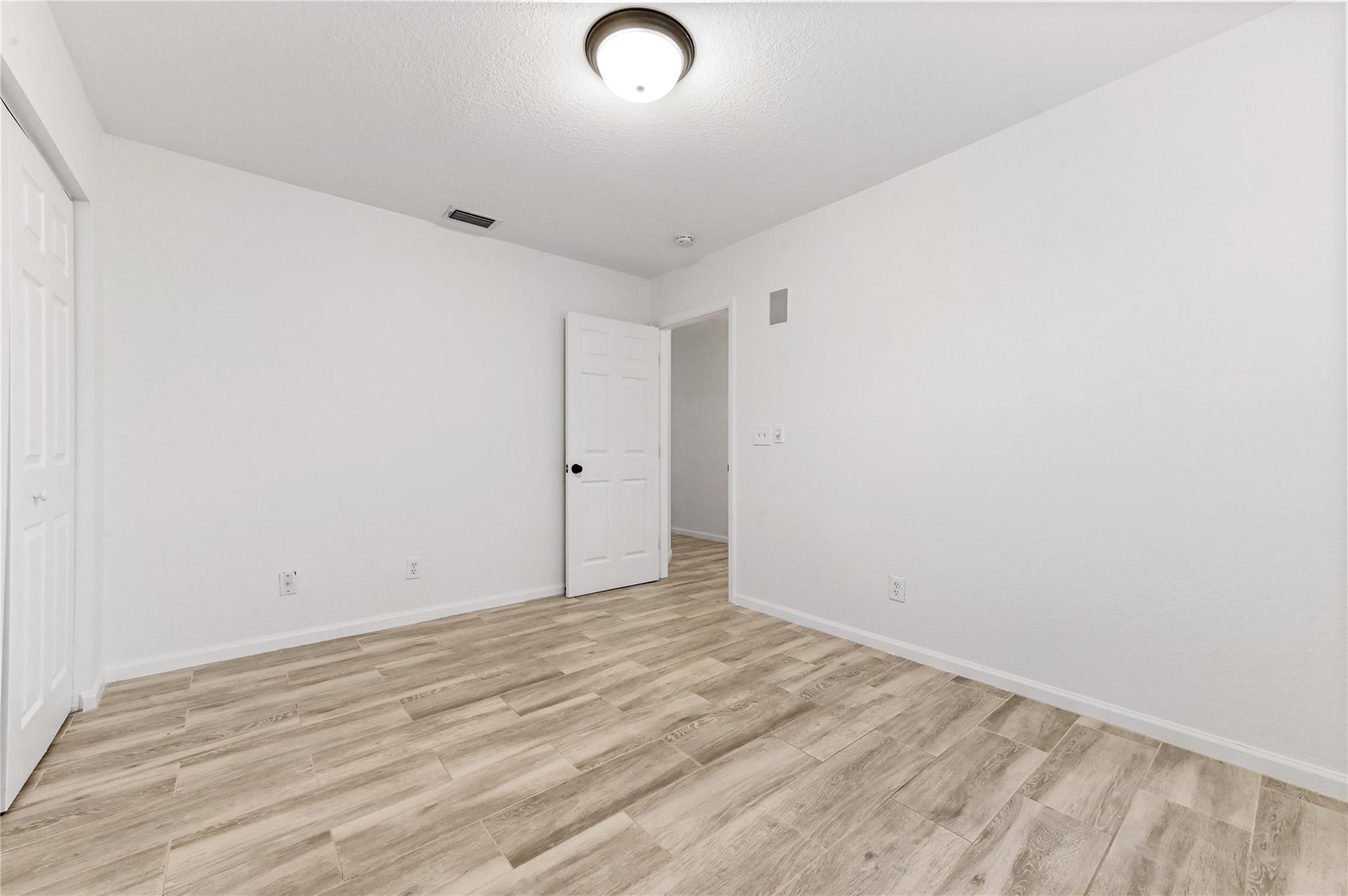 Kensington North  Parkwood - Residential Lease