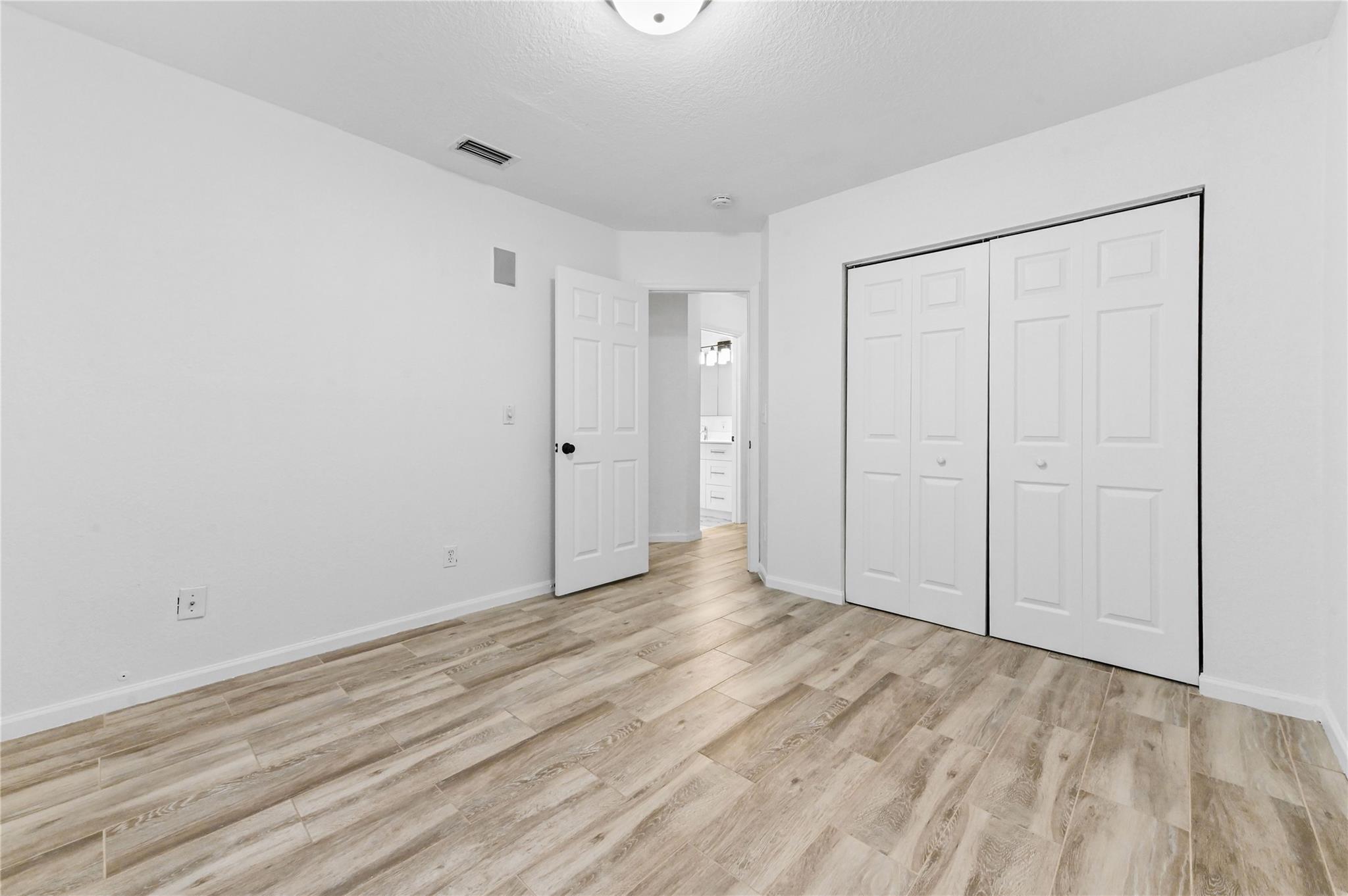 Kensington North  Parkwood - Residential Lease
