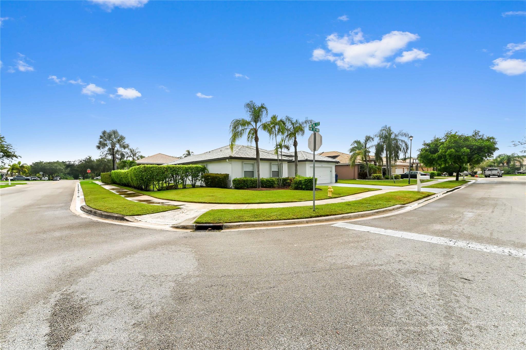 Kensington North  Parkwood - Residential Lease