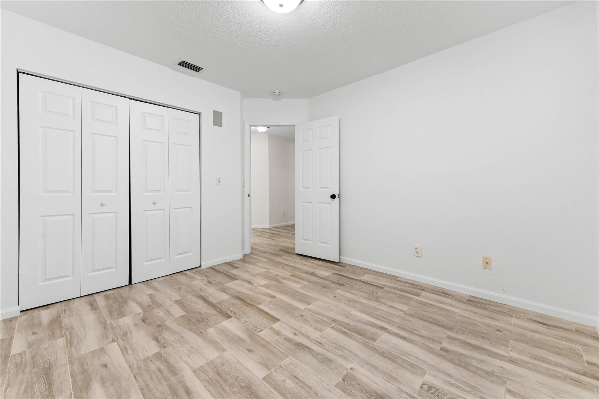 Kensington North  Parkwood - Residential Lease