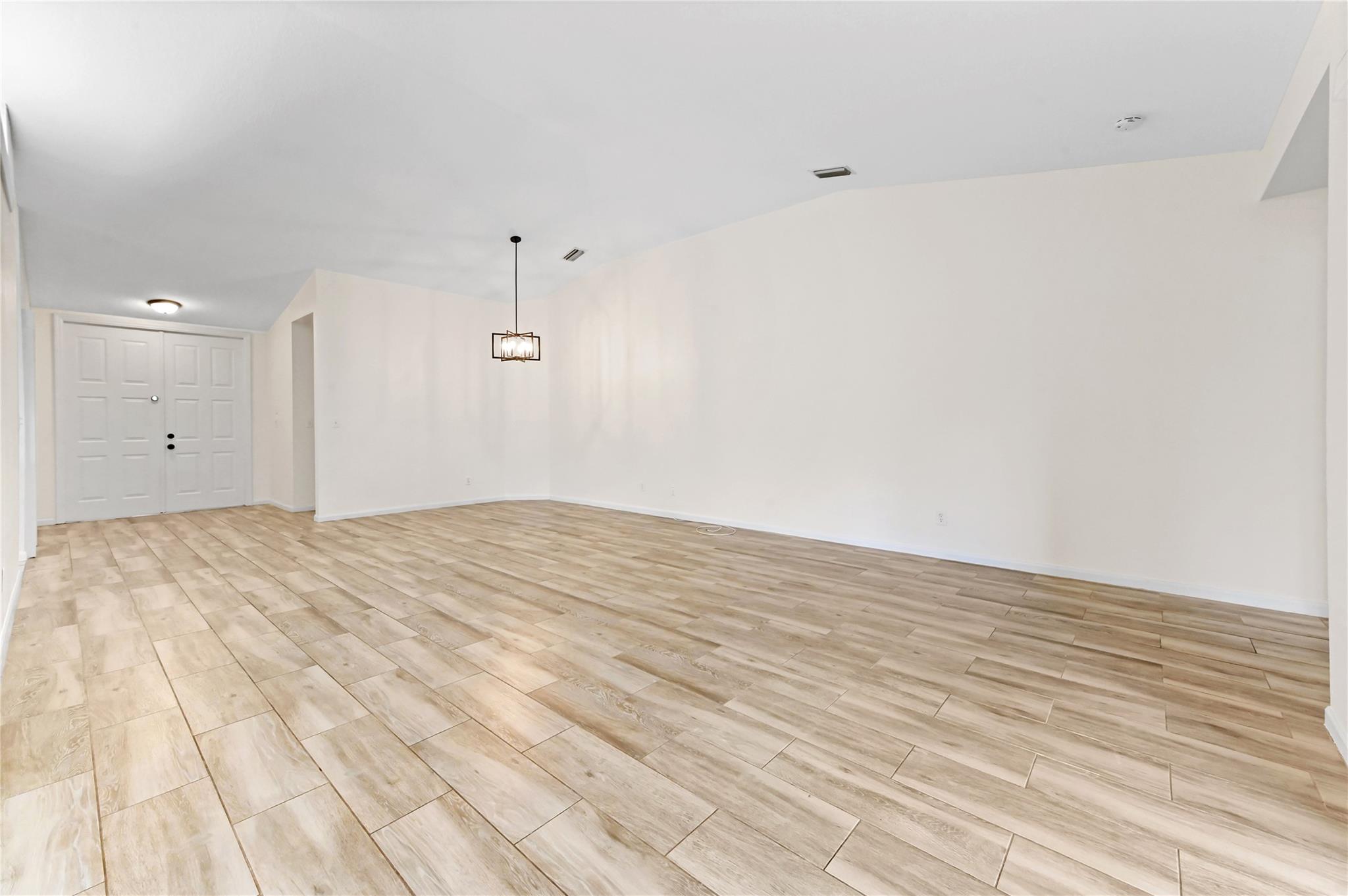 Kensington North  Parkwood - Residential Lease