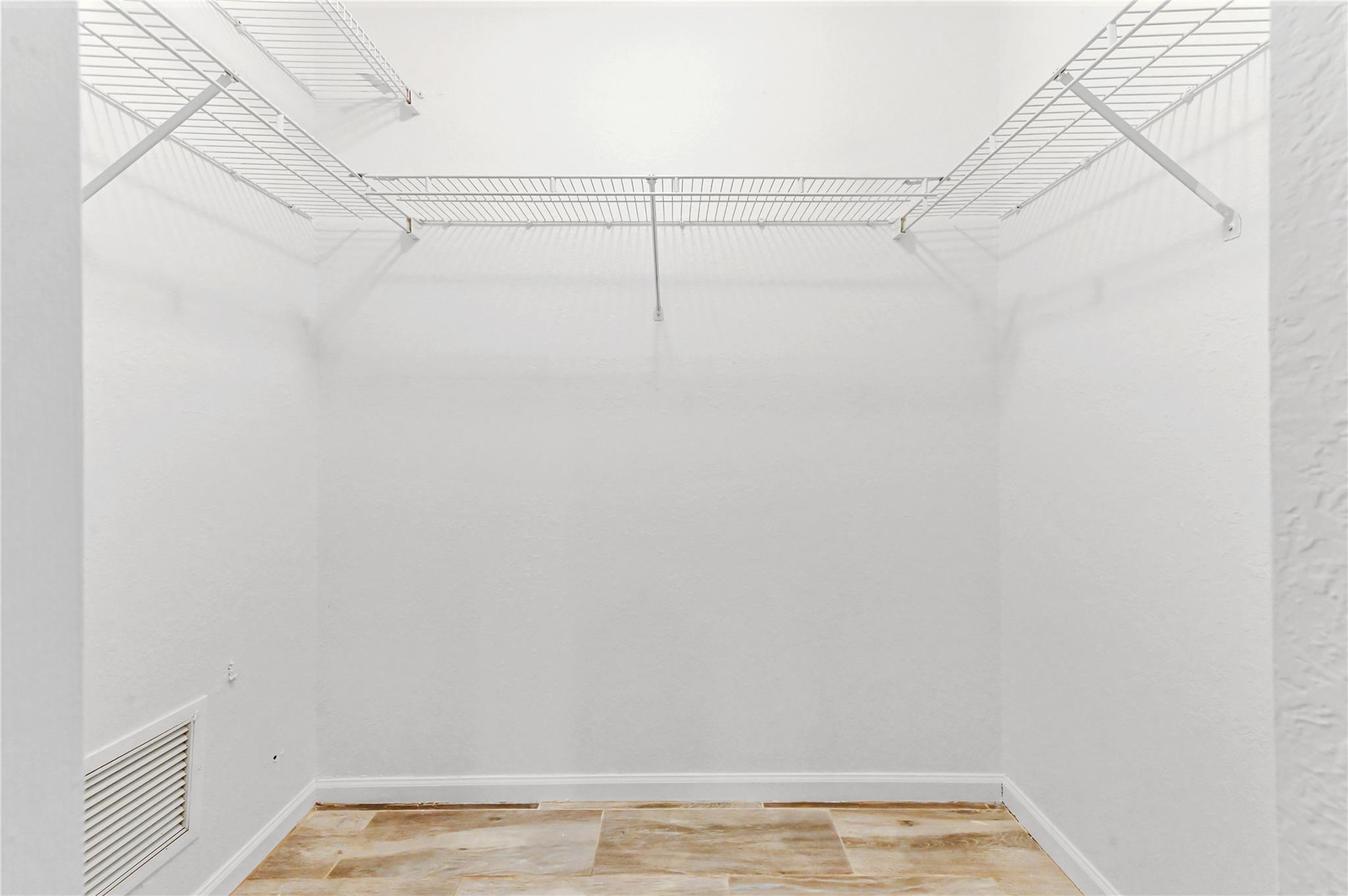 Kensington North  Parkwood - Residential Lease