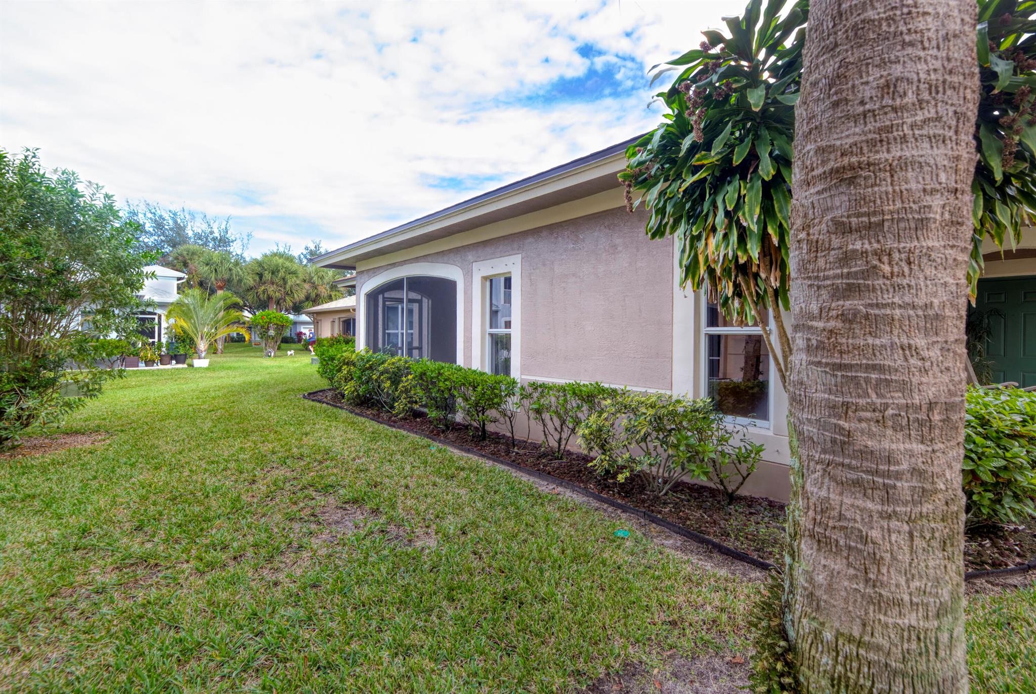 THE LAKES AT THE SAVANNAH - Residential Lease