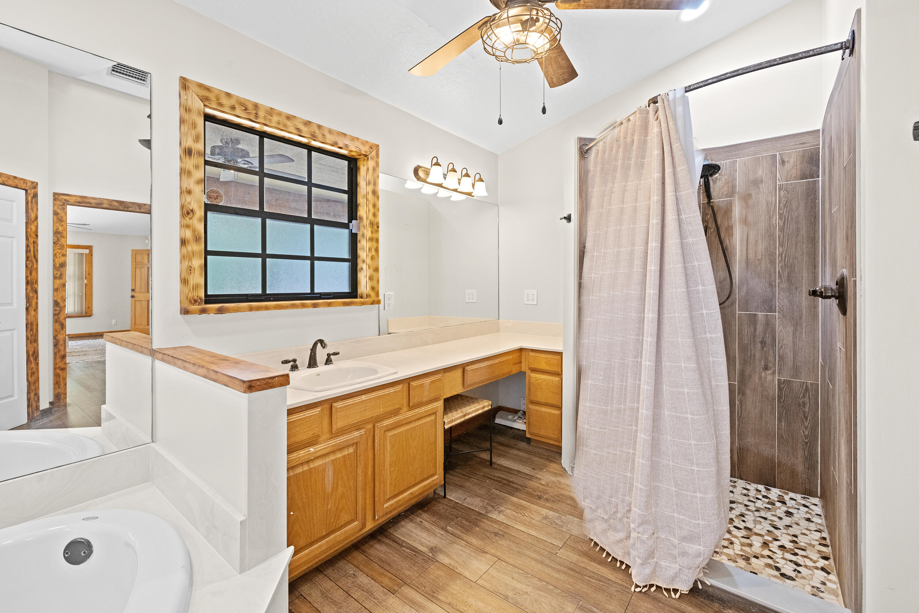 VERO LAKE ESTATES UNIT 2 - Residential