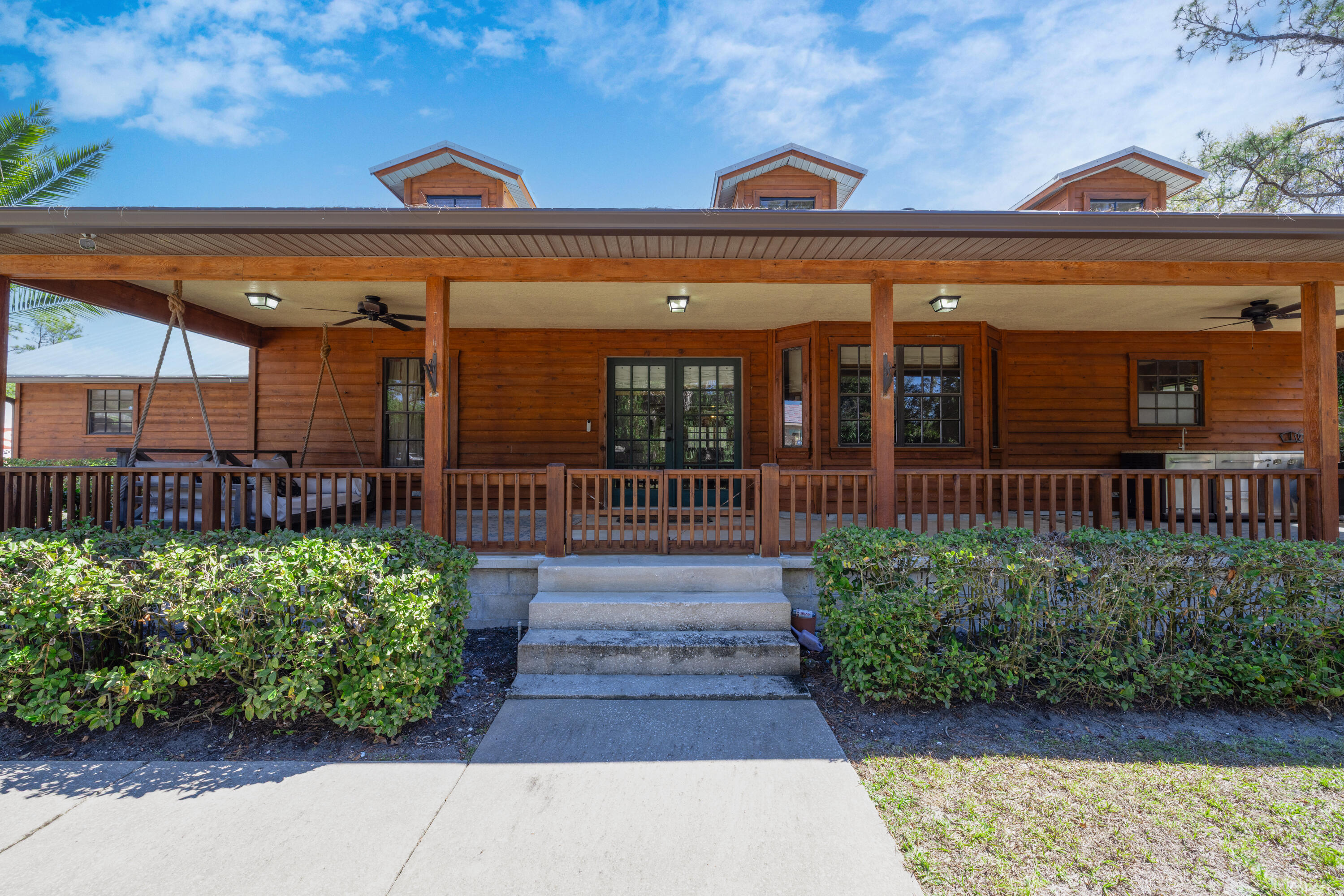 VERO LAKE ESTATES UNIT 2 - Residential