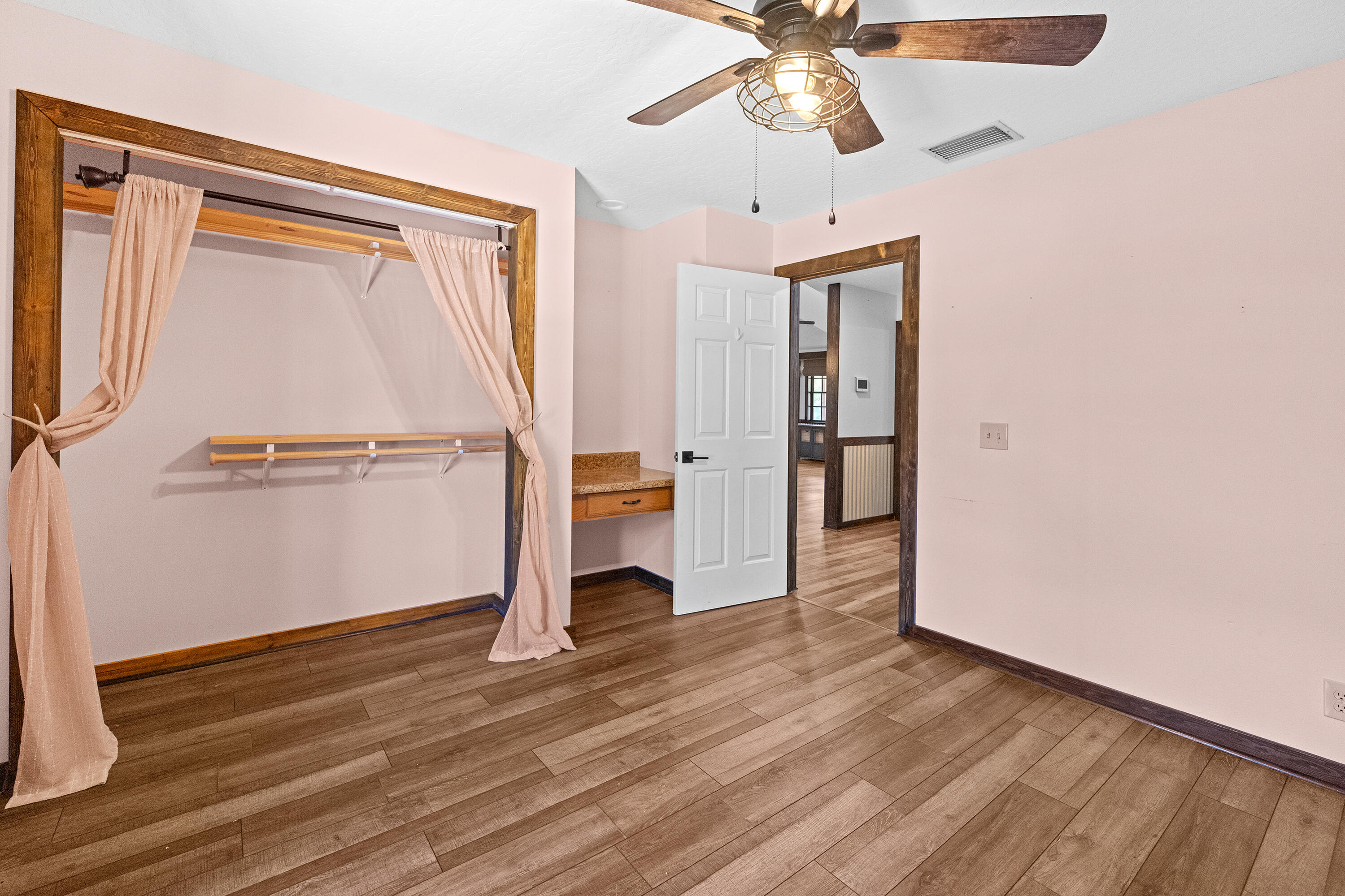 VERO LAKE ESTATES UNIT 2 - Residential